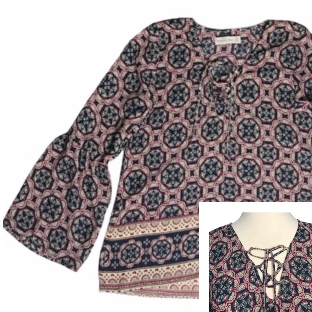 Abercrombie A&F Boho Tie V-Neck Bell Sleeve Blouse Top Peasant Hippie EUC SZ XS